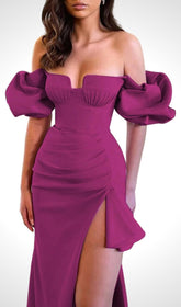 Robe bandage sans bretelles à manches drapées fendues en rouge rose